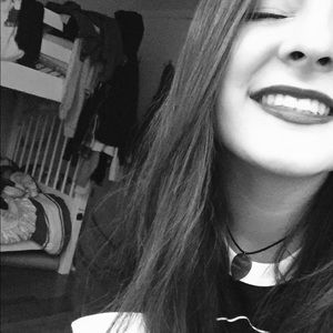 Meet your Posher, Lily